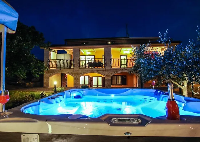 Appartamento Tina With Jacuzzi Porec