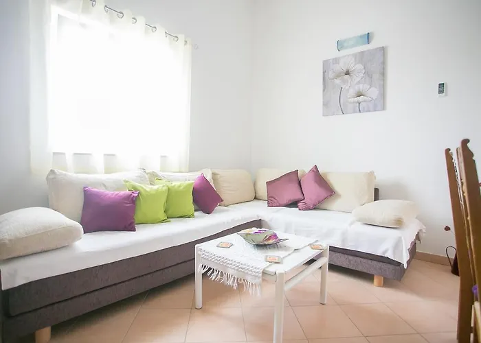 Tina With Jacuzzi Appartamento *