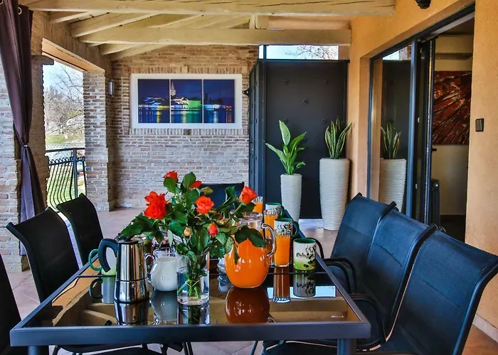 Tina With Jacuzzi Appartement *