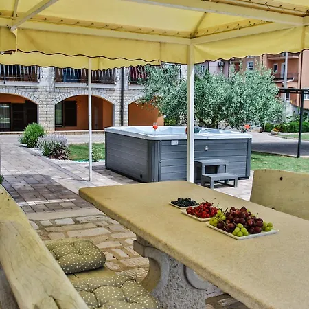 Tina With Jacuzzi Poreč