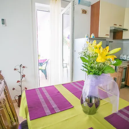 Tina With Jacuzzi * Poreč