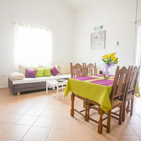 Apartament Tina With Jacuzzi