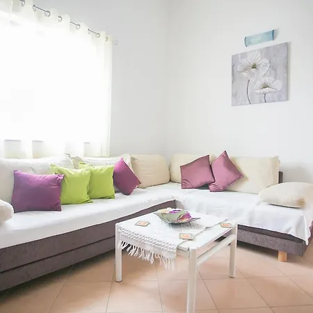 Tina With Jacuzzi Apartament *