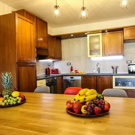 Tina With Jacuzzi * Poreč