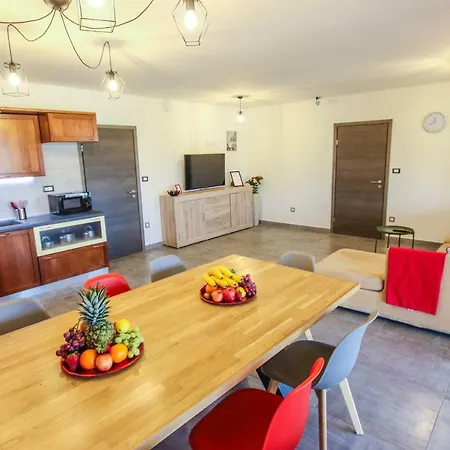 Apartament Tina With Jacuzzi *