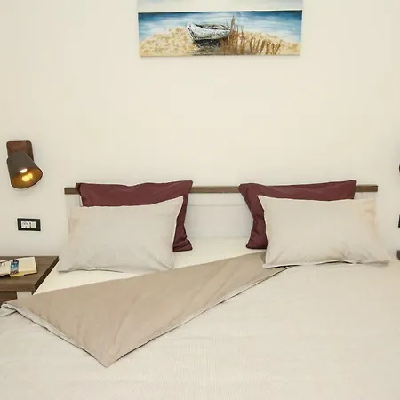 Tina With Jacuzzi Apartment Porec