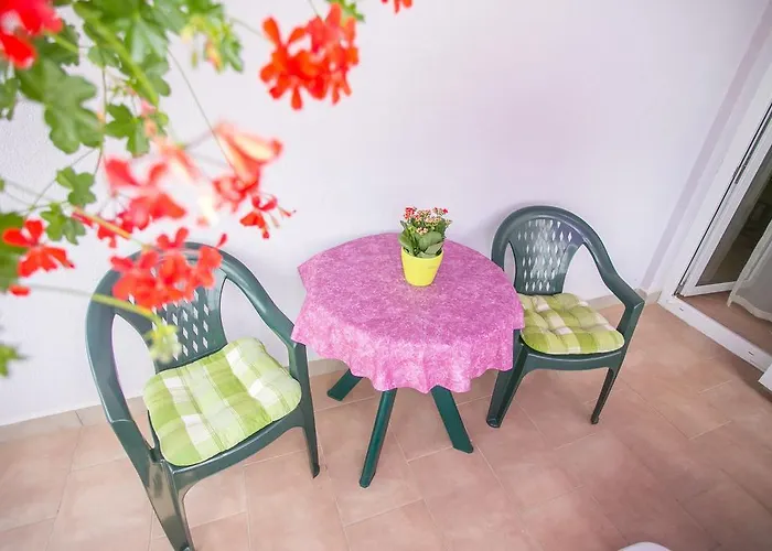 Tina With Jacuzzi Lejlighed Poreč