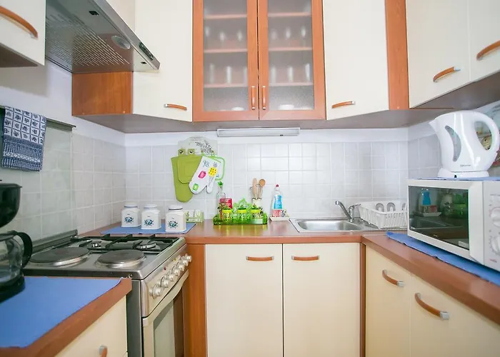 Tina With Jacuzzi Lejlighed