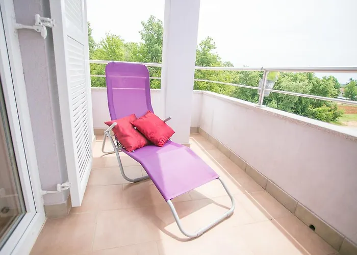 Tina With Jacuzzi Poreč